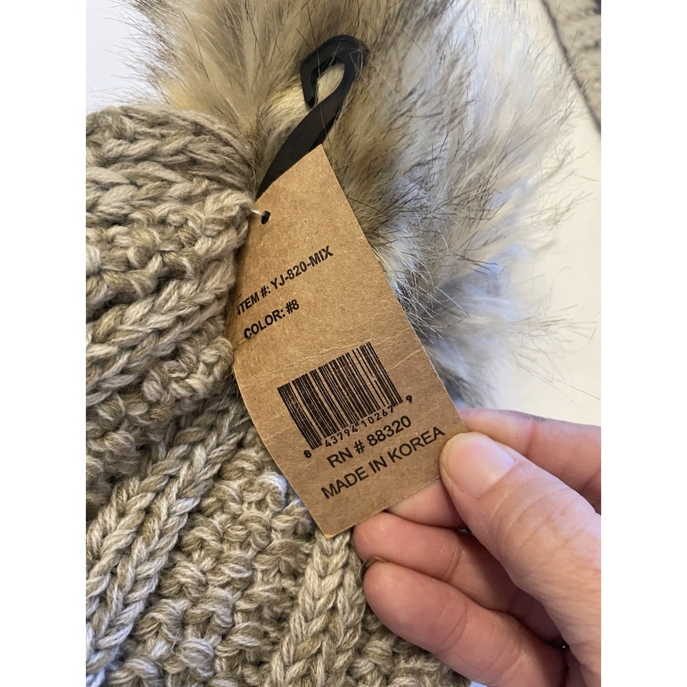 NWT C.C. Beanie Women Cable Knit Faux Fur Pom Fuzzy Lined Taupe Gray OS - Picture 6 of 7